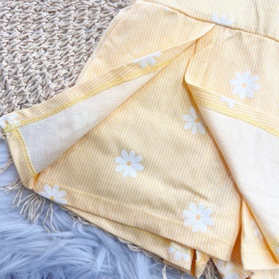 Conj. Blusa Hello Summer e Short Saia Flrorzinhas - Amarelo